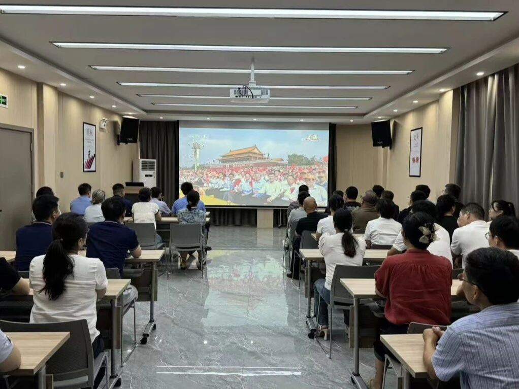 銘記歷史，開(kāi)創(chuàng)未來(lái)——新余銀龍水務(wù)設(shè)備有限公司組織員工觀